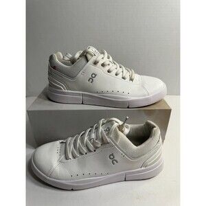 .7098 On Cloud The Roger Advantage White-US 8.5 Womens